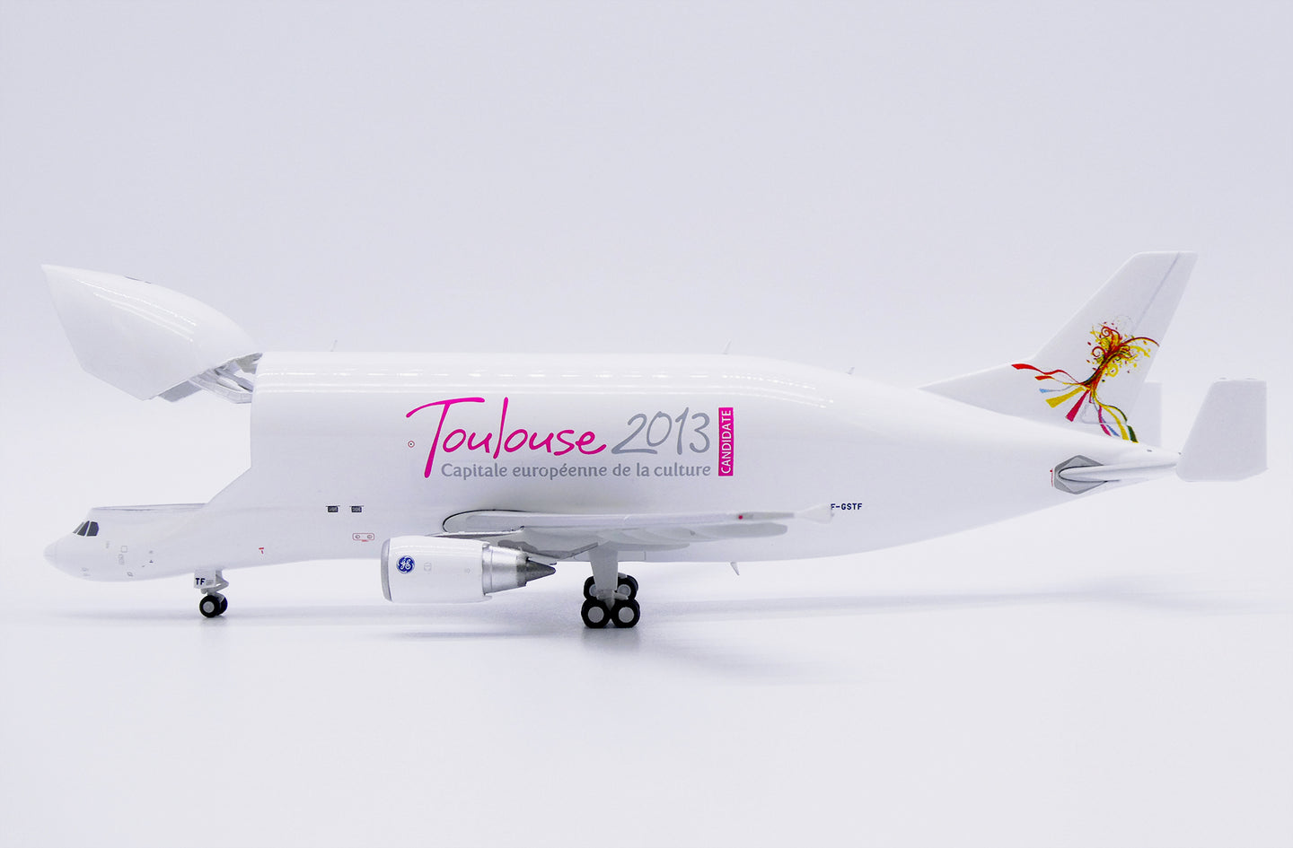 JC WINGS A300-600ST BELUGA INDUSTRIE "TOULOUSE 2013" (INTERACTIVE SERIES) REG: F-GSTF