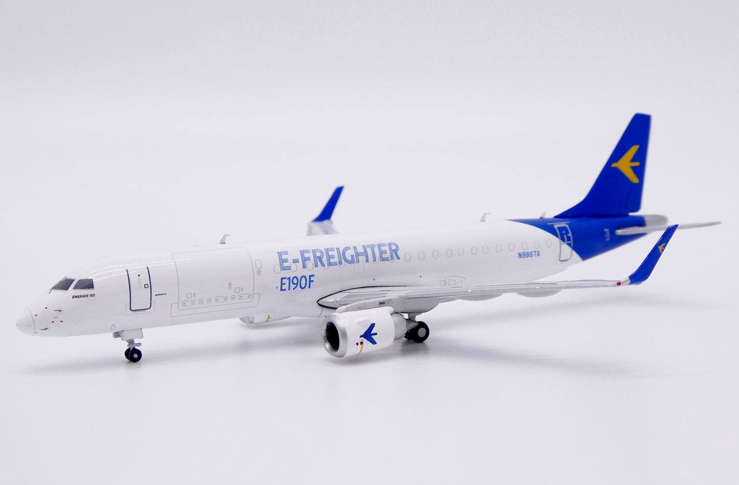 JC WINGS E190F HOUSE COLOUR "E-FREIGHTER" REG: N986TA