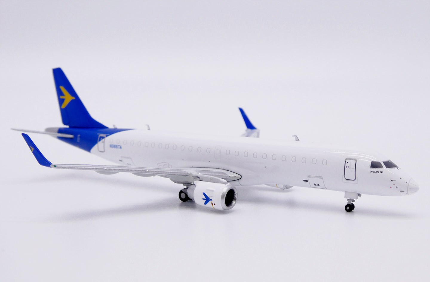 JC WINGS E190F HOUSE COLOUR "E-FREIGHTER" REG: N986TA