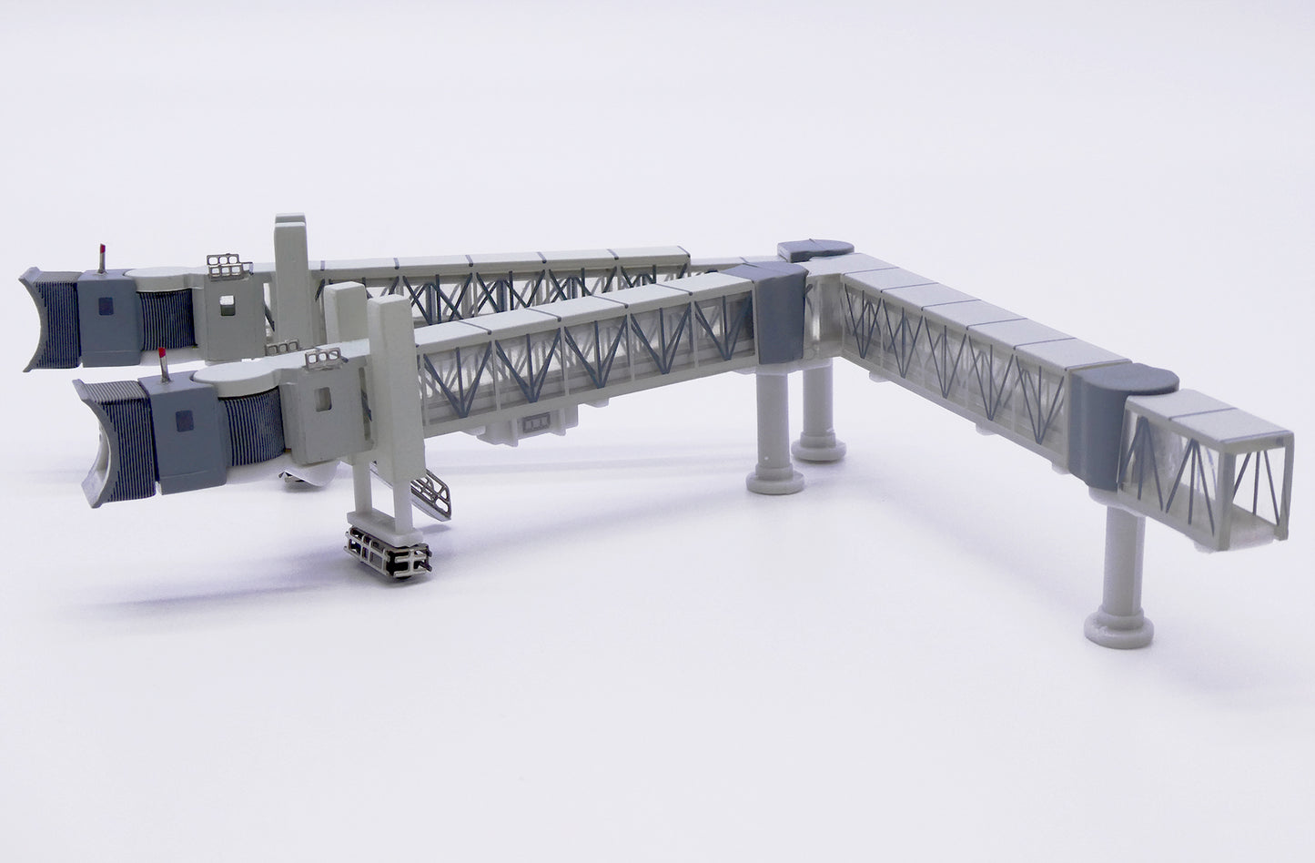 JC WINGS AIR PASSENGER BRIDGE FOR B747 (TRANSPARENT)