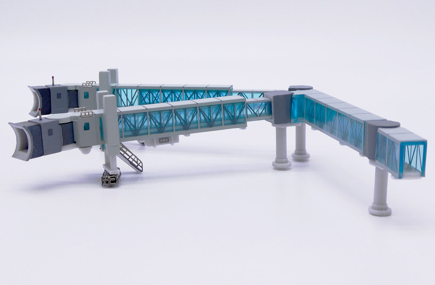 JC WINGS AIR PASSENGER BRIDGE FOR B747 (BLUE)