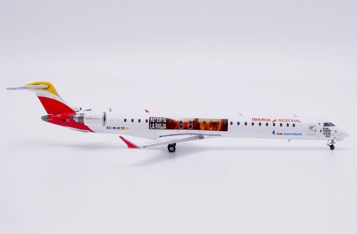 JC WINGS CRJ-1000ER IBERIA REGIONAL (AIR NOSTRUM) "RESERVA LA RIOJA" REG: EC-MJO