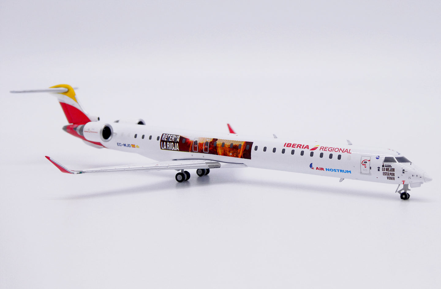 JC WINGS CRJ-1000ER IBERIA REGIONAL (AIR NOSTRUM) "RESERVA LA RIOJA" REG: EC-MJO