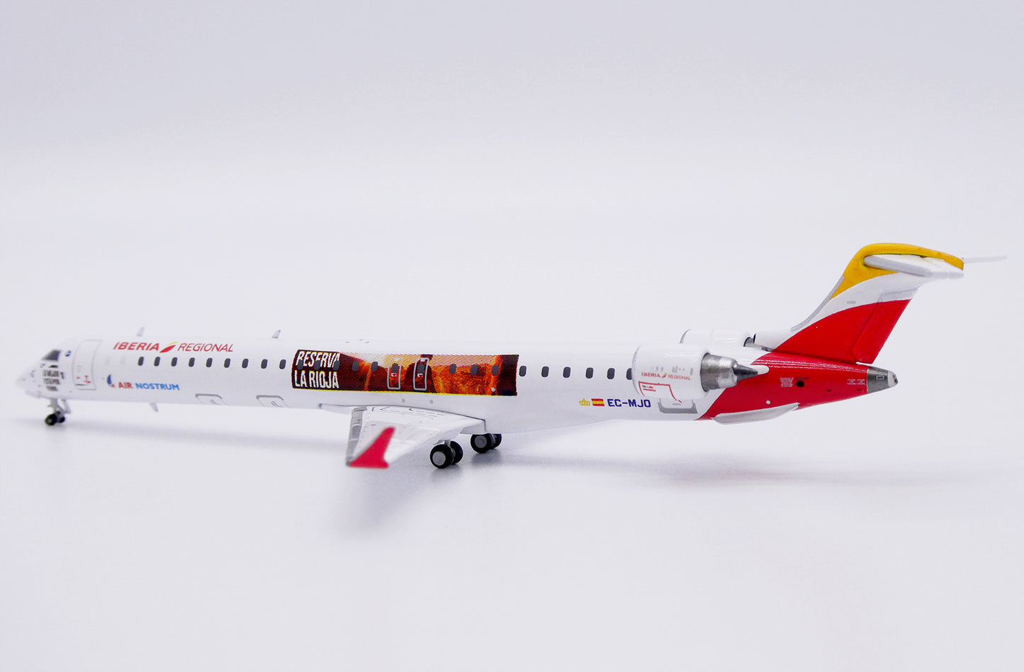 JC WINGS CRJ-1000ER IBERIA REGIONAL (AIR NOSTRUM) "RESERVA LA RIOJA" REG: EC-MJO