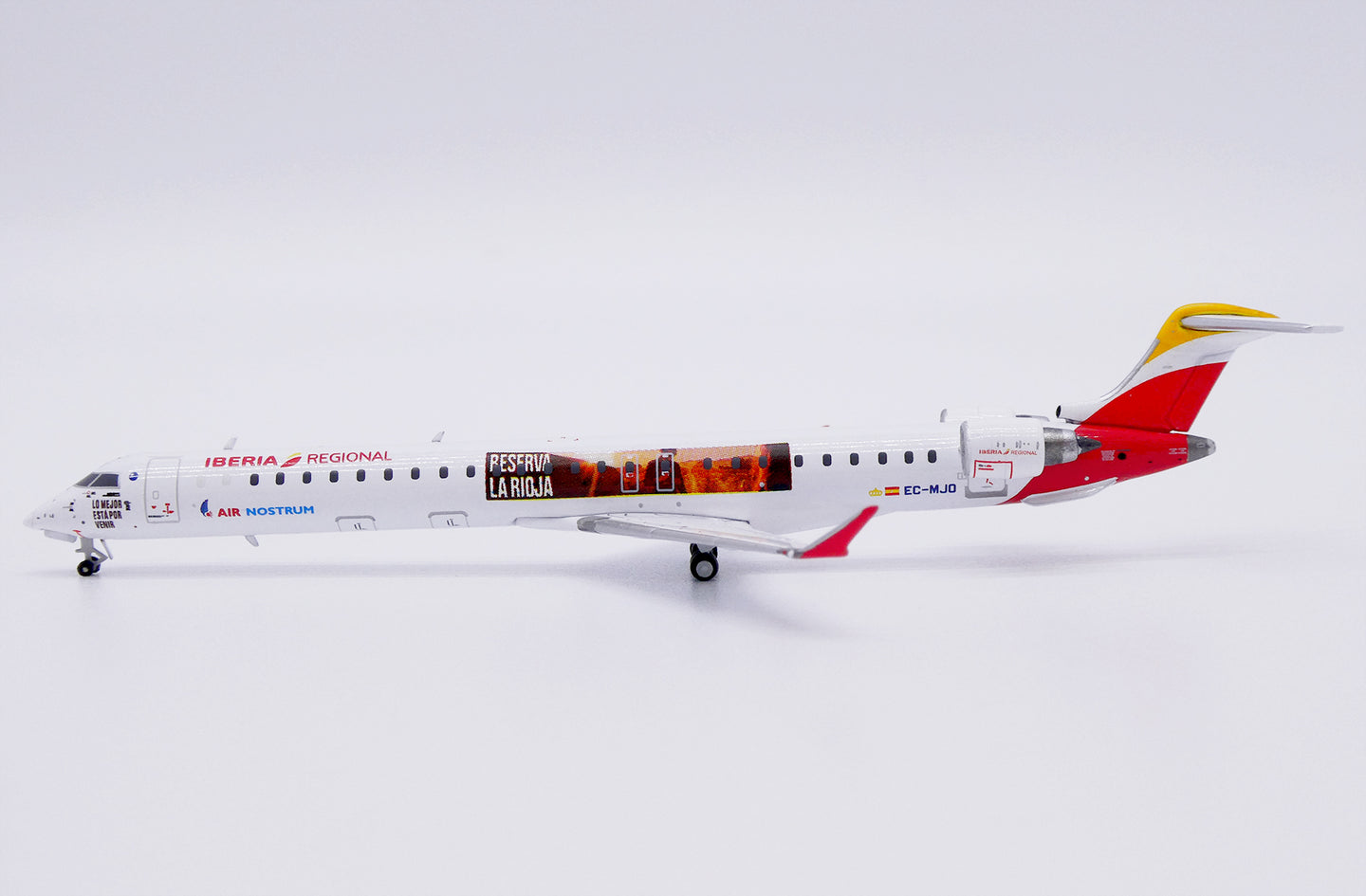 JC WINGS CRJ-1000ER IBERIA REGIONAL (AIR NOSTRUM) "RESERVA LA RIOJA" REG: EC-MJO