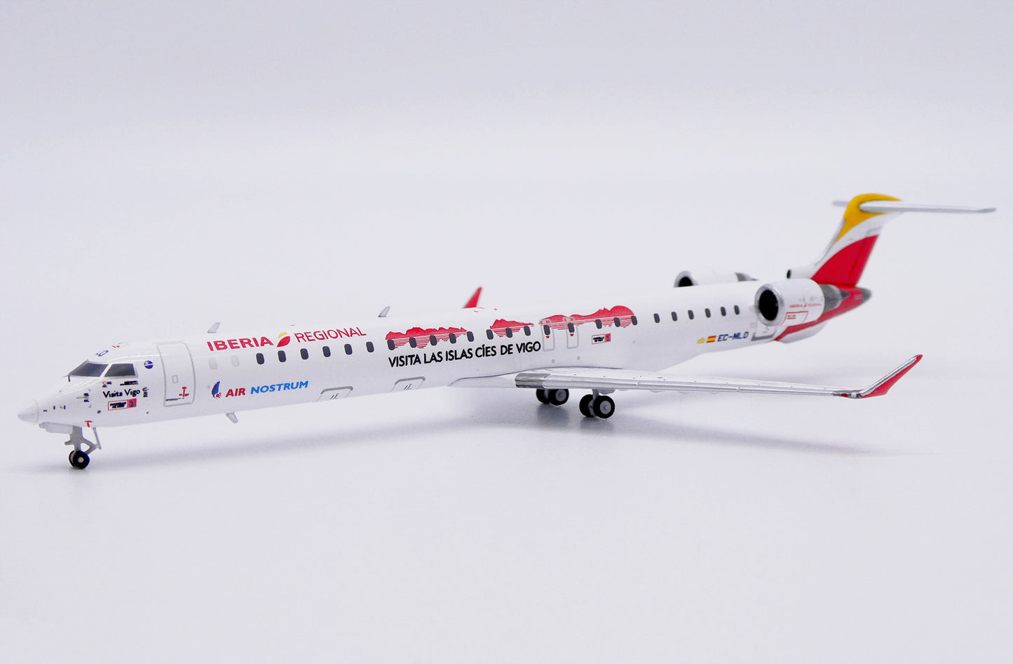 JC WINGS CRJ-1000ER IBERIA REGIONAL (AIR NOSTRUM) "VISITA VIGO" REG: EC-MLO