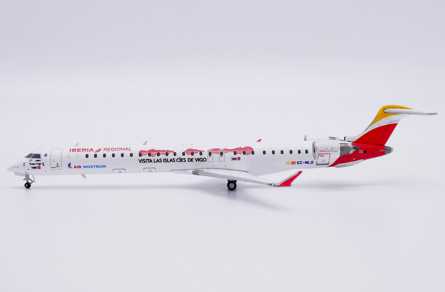 JC WINGS CRJ-1000ER IBERIA REGIONAL (AIR NOSTRUM) "VISITA VIGO" REG: EC-MLO