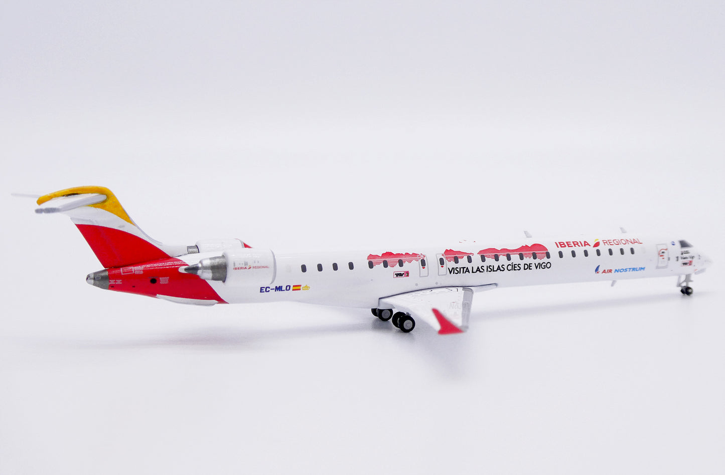 JC WINGS CRJ-1000ER IBERIA REGIONAL (AIR NOSTRUM) "VISITA VIGO" REG: EC-MLO