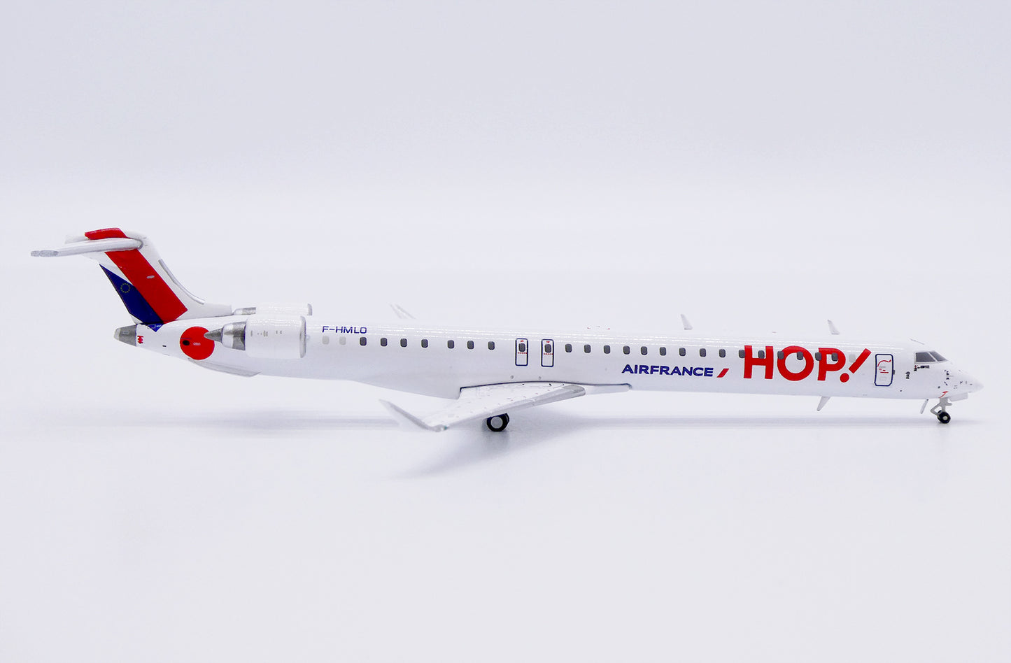 JC WINGS CRJ-1000EL HOP (AIR FRANCE) REG: F-HMLO