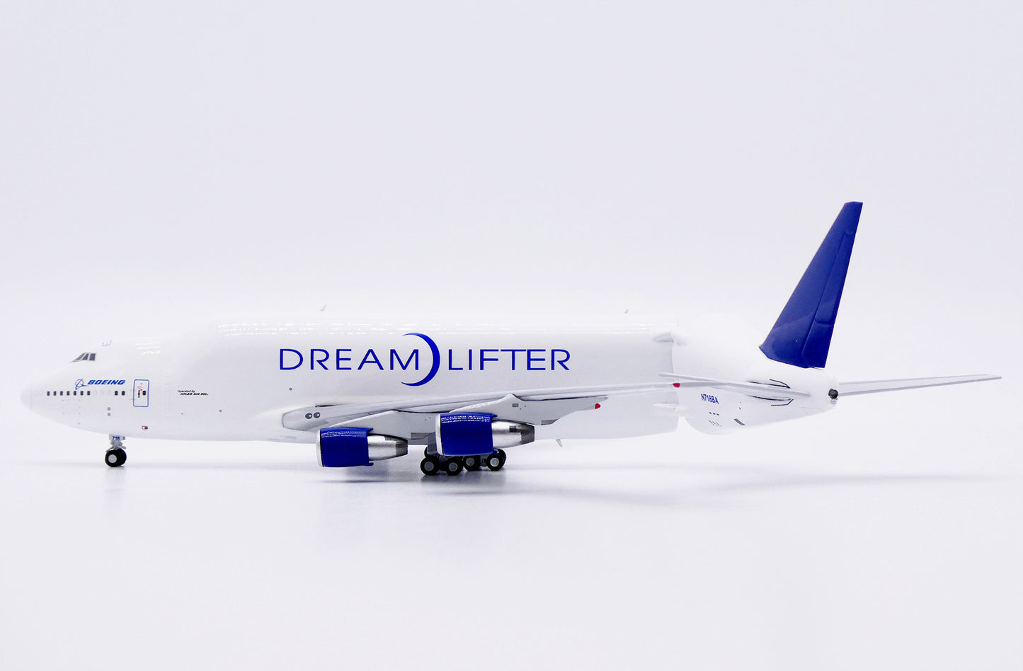 JC WINGS B747-400LCF DREAMLIFTER BOEING COMPANY (INTERACTIVE SERIES) REG: N718BA