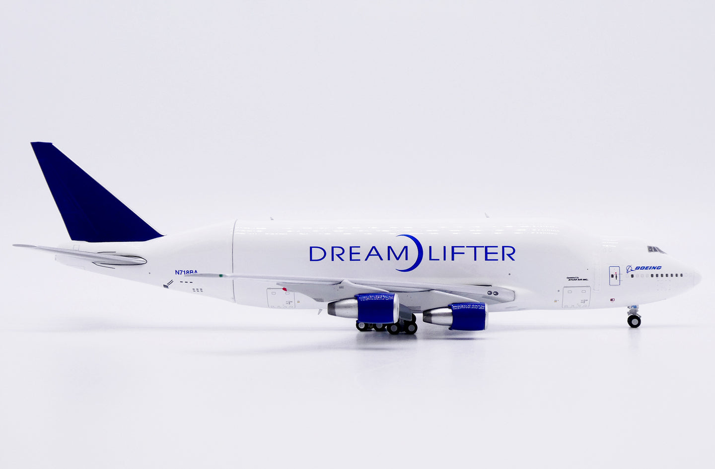 JC WINGS B747-400LCF DREAMLIFTER BOEING COMPANY (INTERACTIVE SERIES) REG: N718BA