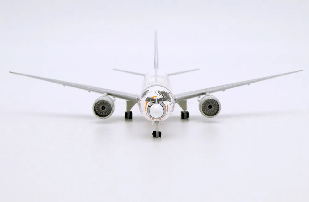 JC WINGS B777-300ER ALL NIPPON AIRWAYS (ANA) "BB-8 STAR WARS" REG: JA789A