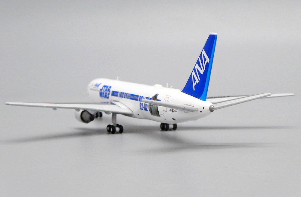 JC WINGS B767-300 ALL NIPPON AIRWAYS (ANA) "R2D2 STAR WARS" REG: JA604A