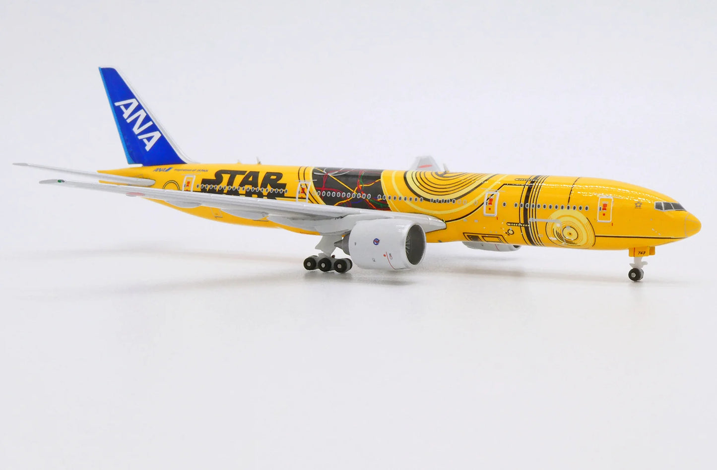 JC WINGS B777-200ER ALL NIPPON AIRWAYS "C-3PO STAR WARS" REG: JA743A