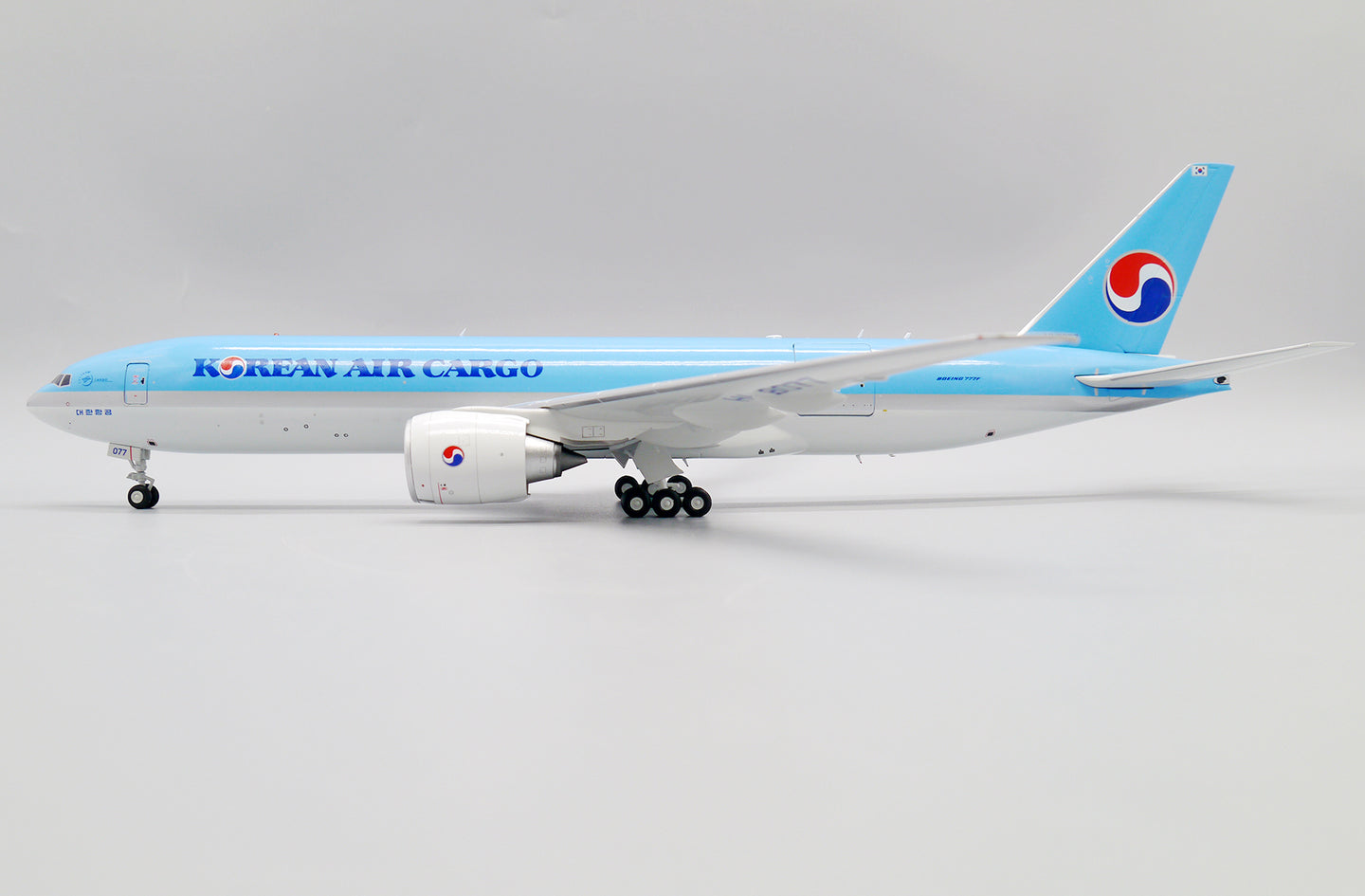 JC WINGS B777F KOREAN AIR CARGO (INTERACTIVE SERIES) REG: HL8077