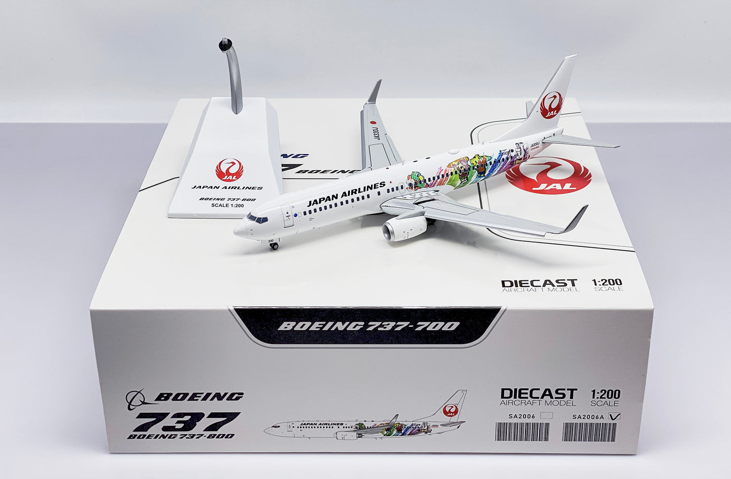 JC WINGS B737-800 JAPAN AIRLINES "SHIMAJIRO JET" (FLAPS DOWN) REG: JA330J