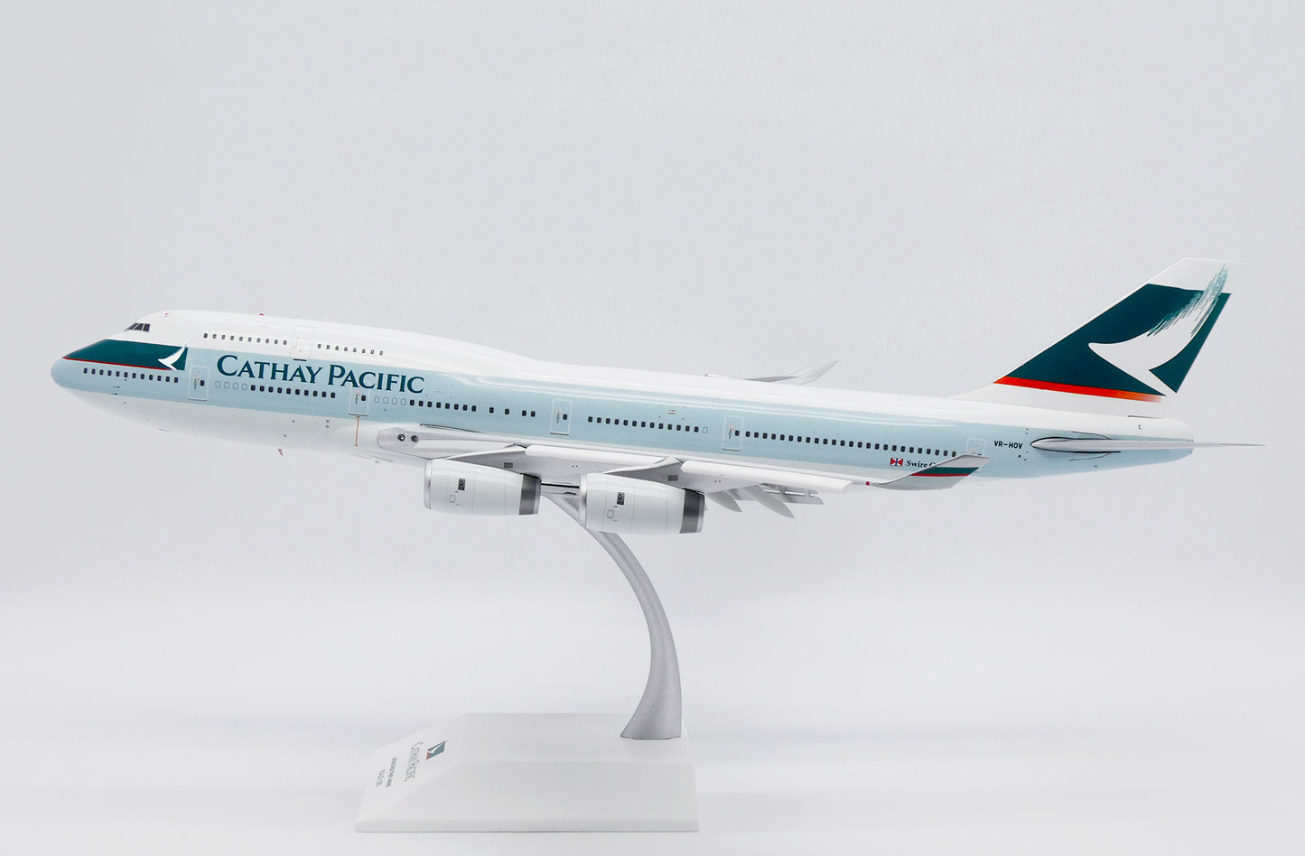 JC WINGS  B747-400 CATHAY PACIFIC (FLAPS DOWN) REG: VR-HOV
