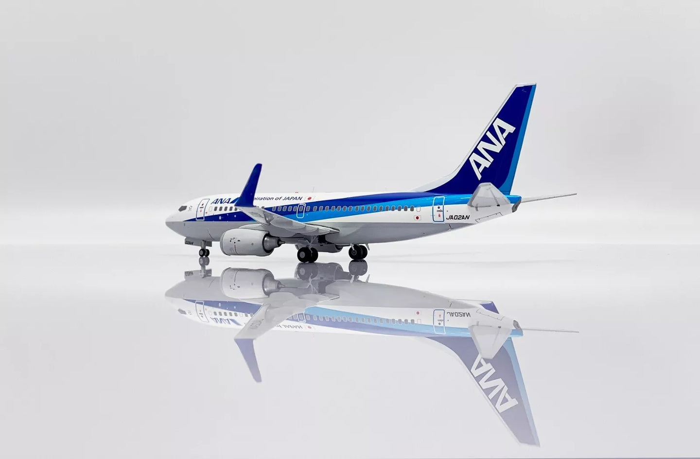 JCWINGS B737-700 ALL NIPPON AIRWAYS REG: JA02AN