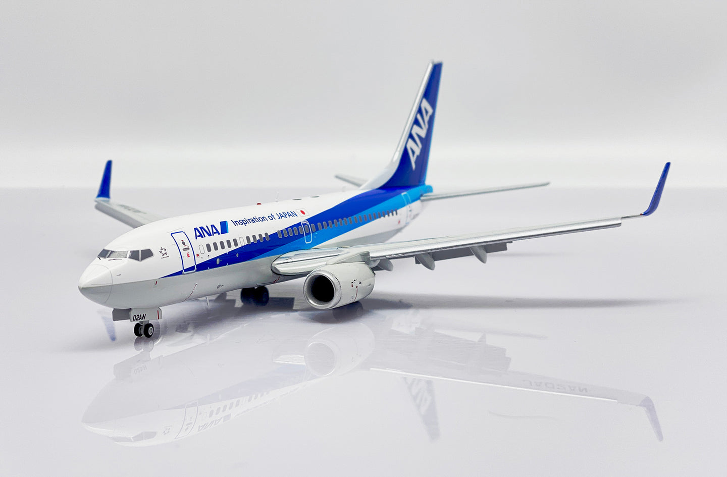 JC WINGS B737-700 ALL NIPPON AIRWAYS (FLAPS DOWN) REG: JA02AN