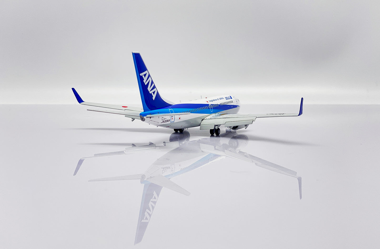 JC WINGS B737-700 ALL NIPPON AIRWAYS (FLAPS DOWN) REG: JA02AN
