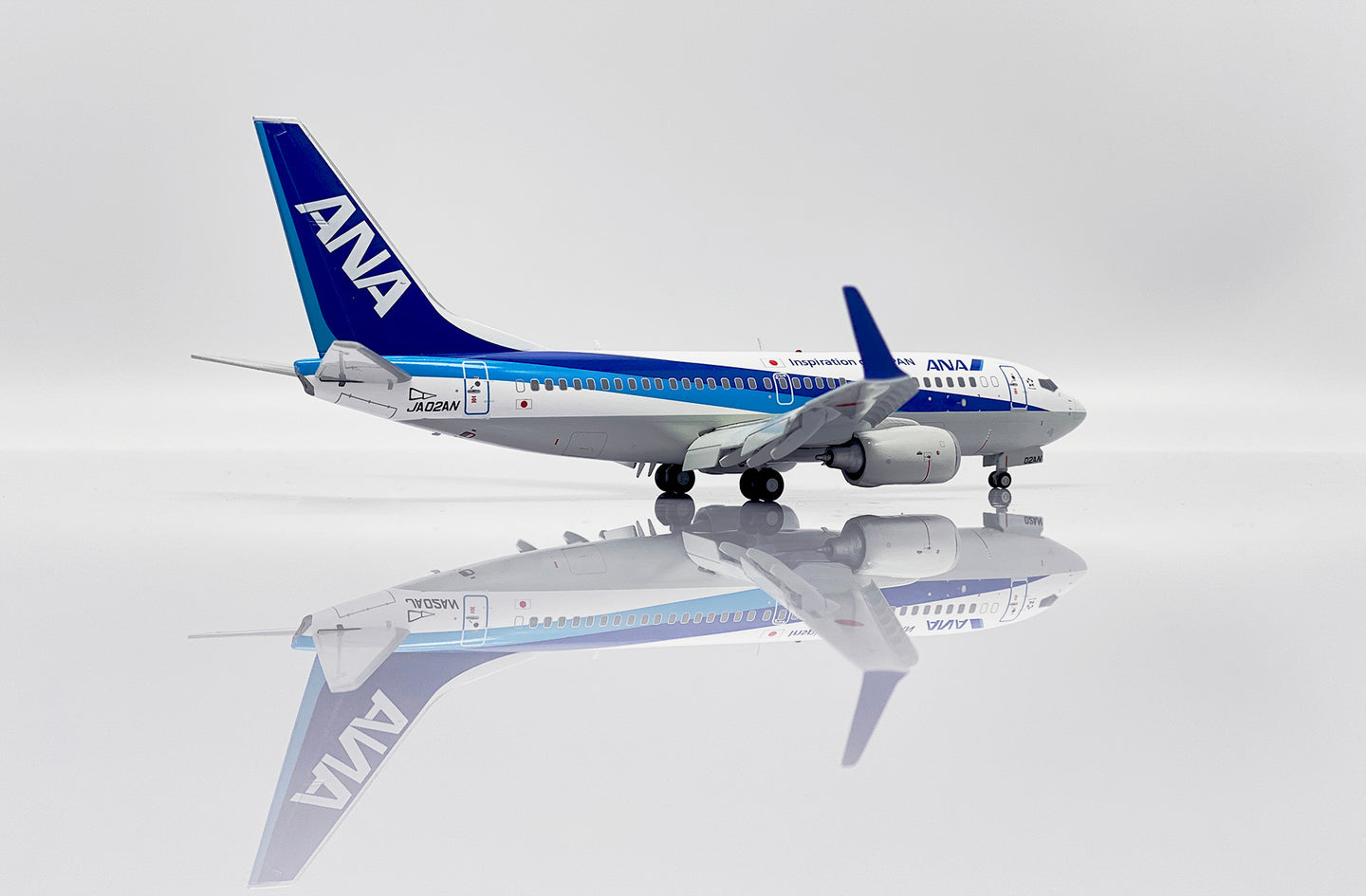 JC WINGS B737-700 ALL NIPPON AIRWAYS (FLAPS DOWN) REG: JA02AN