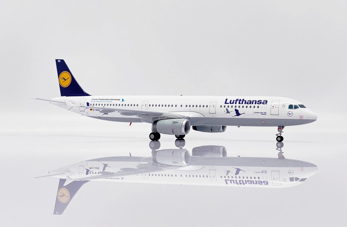 JC WINGS A321 LUFTHANSA "CRANE PROTECTION GERMANY" REG: D-AIRR
