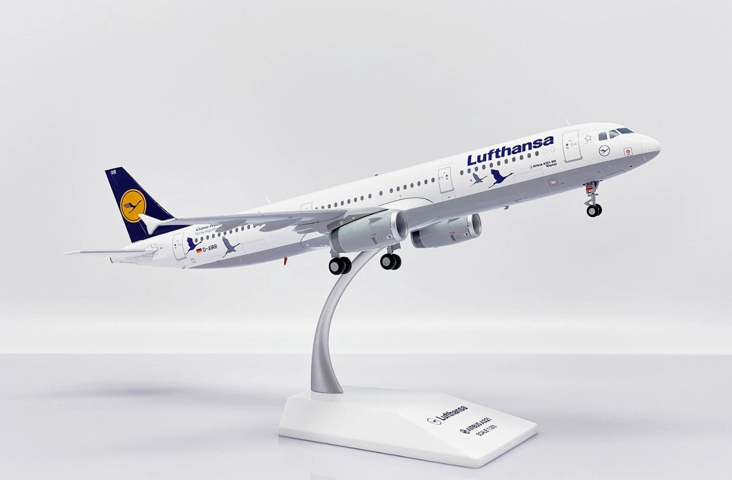 JC WINGS A321 LUFTHANSA "CRANE PROTECTION GERMANY" REG: D-AIRR