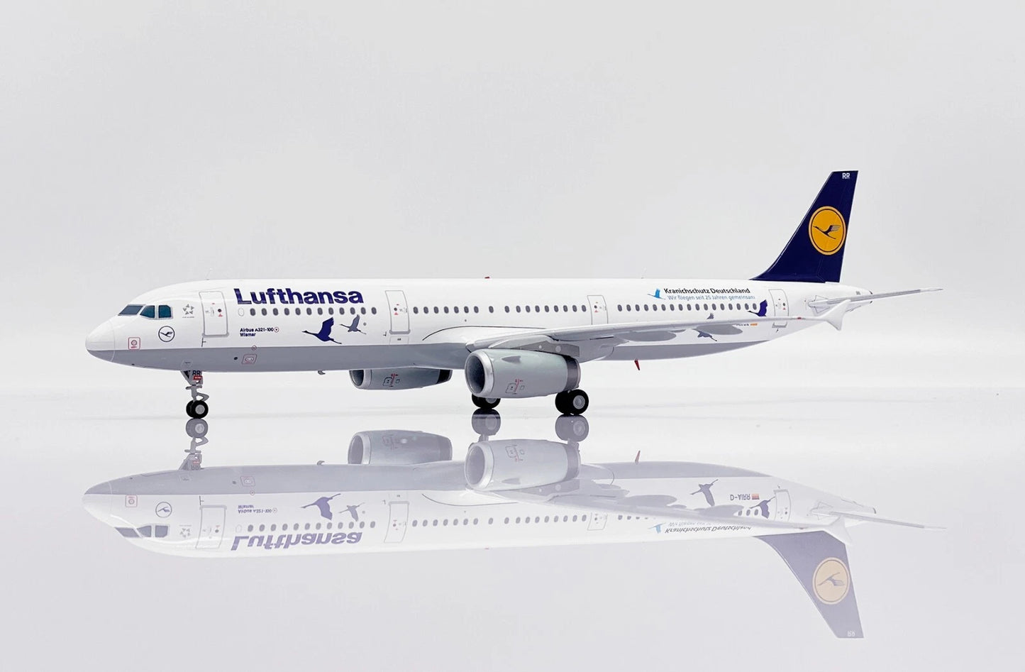 JC WINGS A321 LUFTHANSA "CRANE PROTECTION GERMANY" REG: D-AIRR