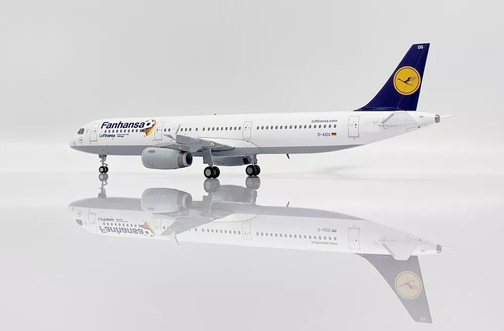 JC WINGS A321 LUFTHANSA "FANHANSA" REG: D-AIDG