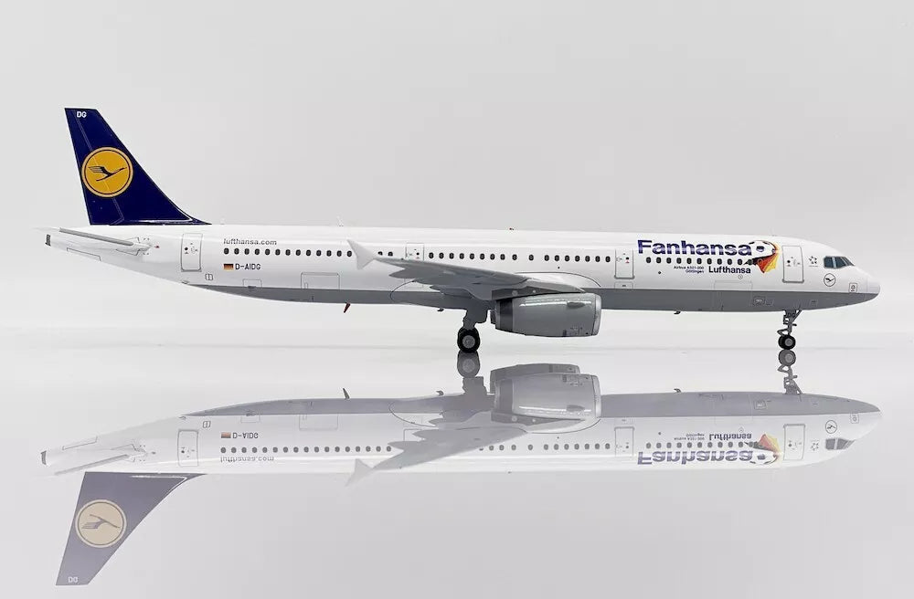 JC WINGS A321 LUFTHANSA "FANHANSA" REG: D-AIDG