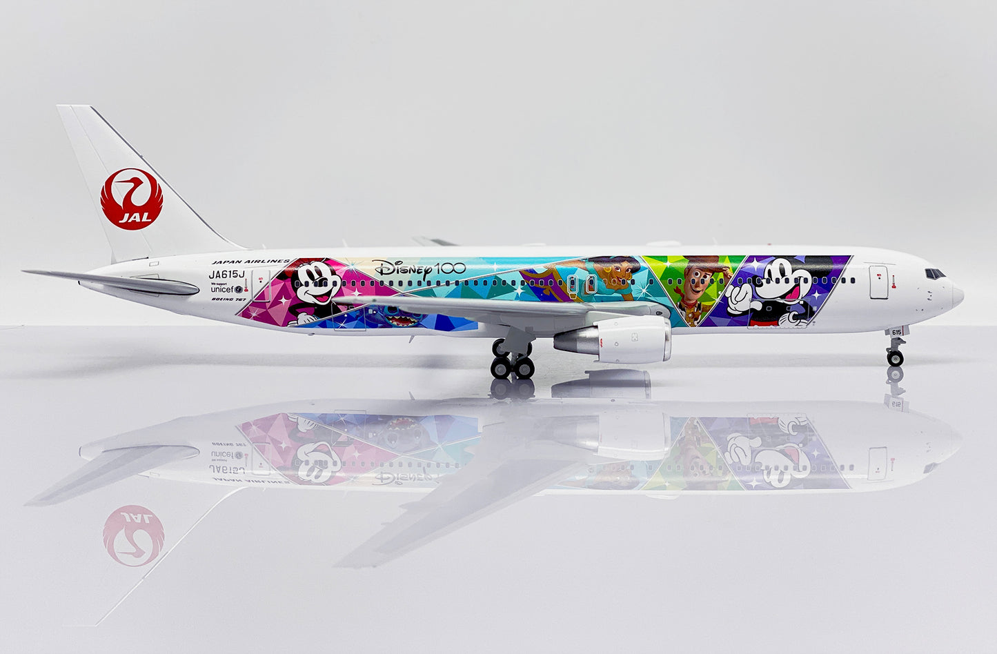 JCWINGS B767-300(ER) JAPAN AIRLINES DISNEY 100 REG: JA615J