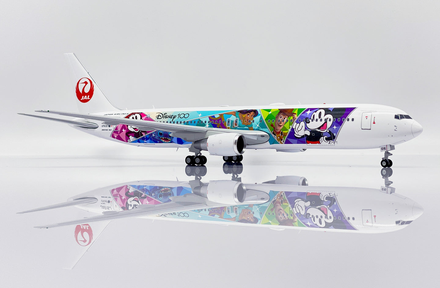 JCWINGS B767-300(ER) JAPAN AIRLINES DISNEY 100 REG: JA615J