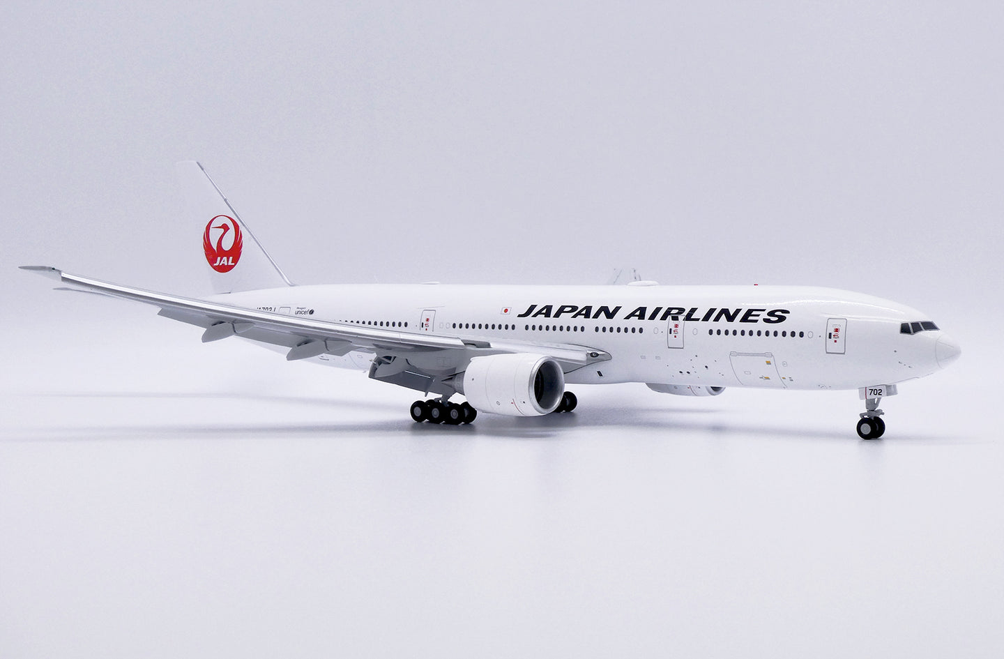 JC WINGS B777-200ER JAPAN AIRLINES (FLAPS DOWN) REG: JA702J