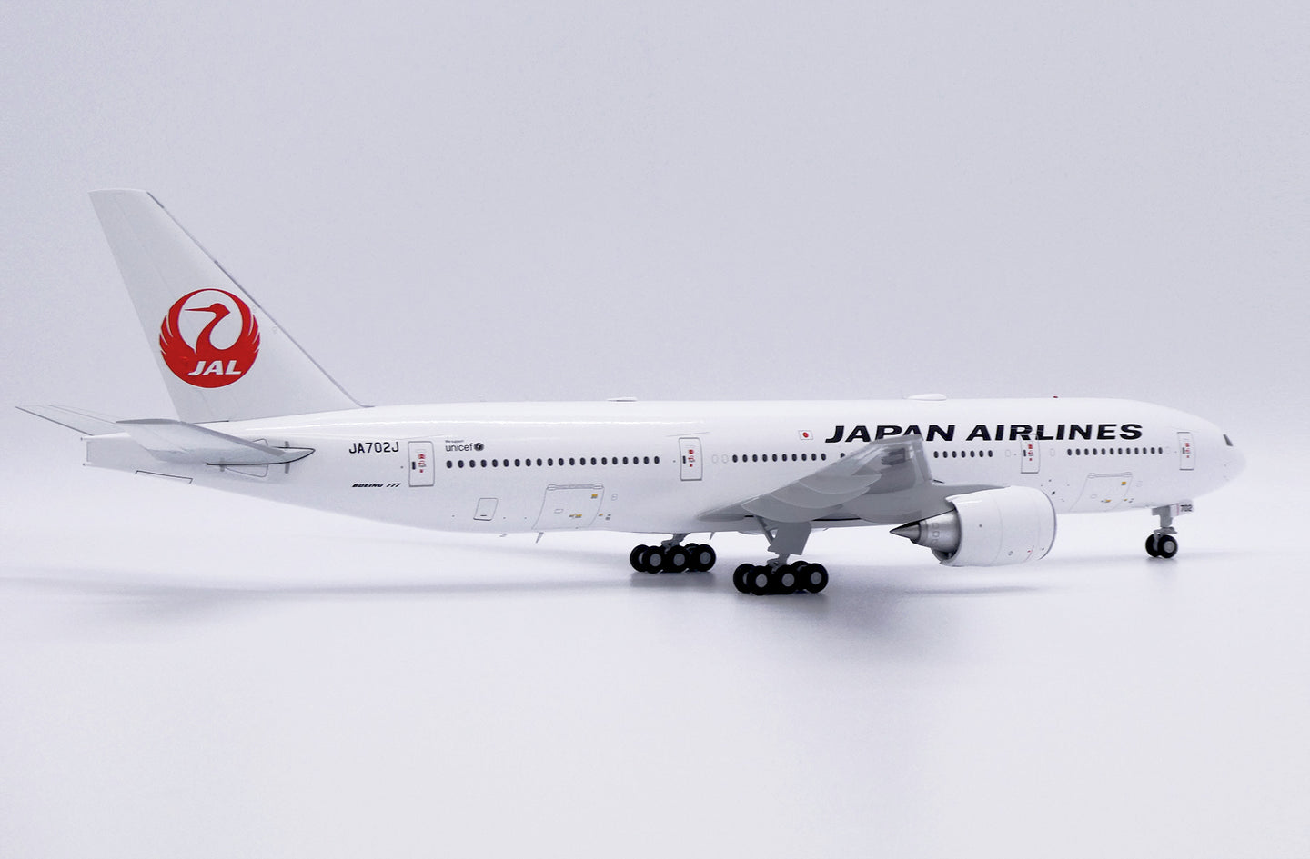 JC WINGS B777-200ER JAPAN AIRLINES REG: JA702J