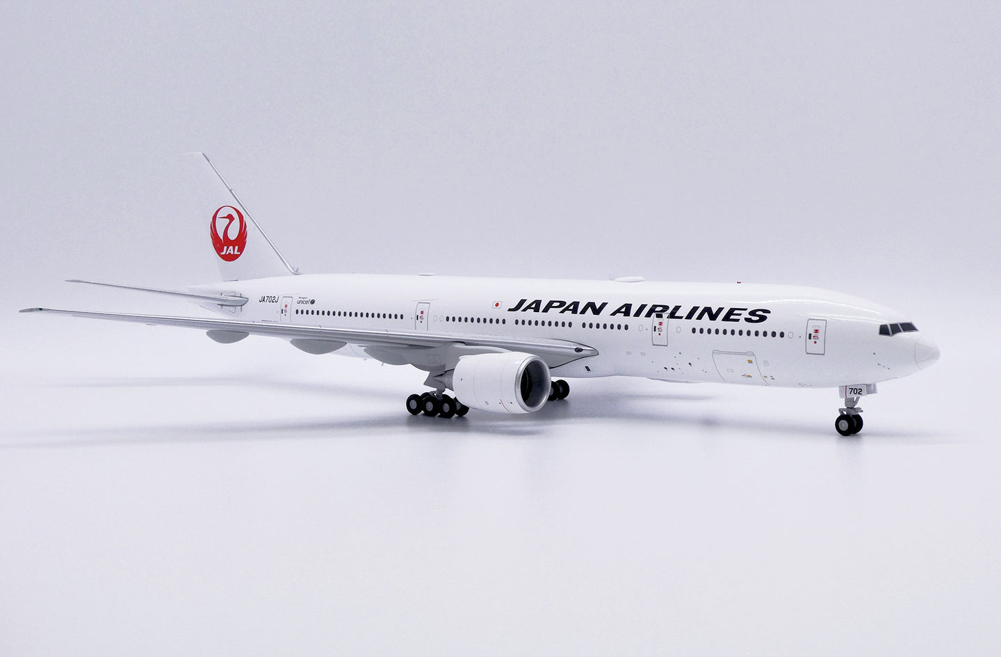 JC WINGS B777-200ER JAPAN AIRLINES REG: JA702J
