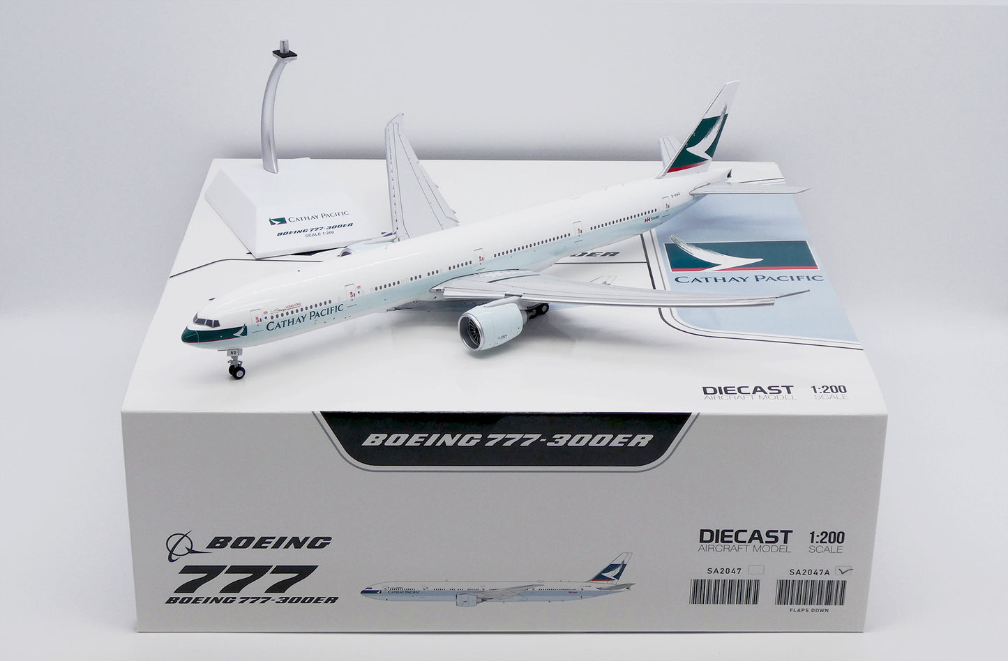 JC WINGS B777-300ER CATHAY PACIFIC (FLAPS DOWN) REG: B-HNR