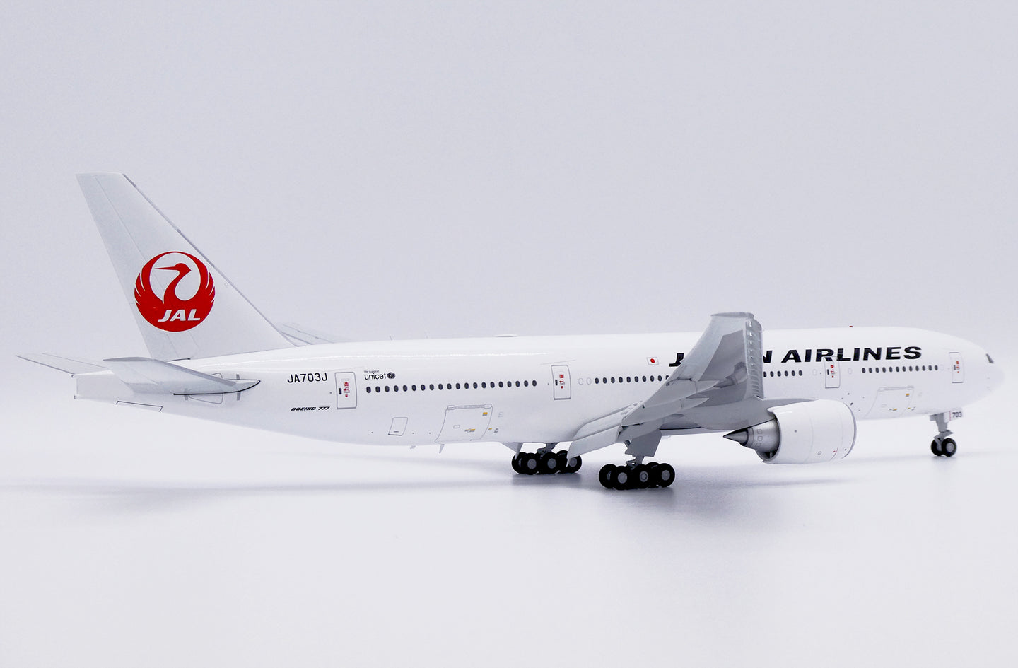 JC WINGS B777-200ER JAPAN AIRLINES (FLAPS DOWN) REG: JA703J