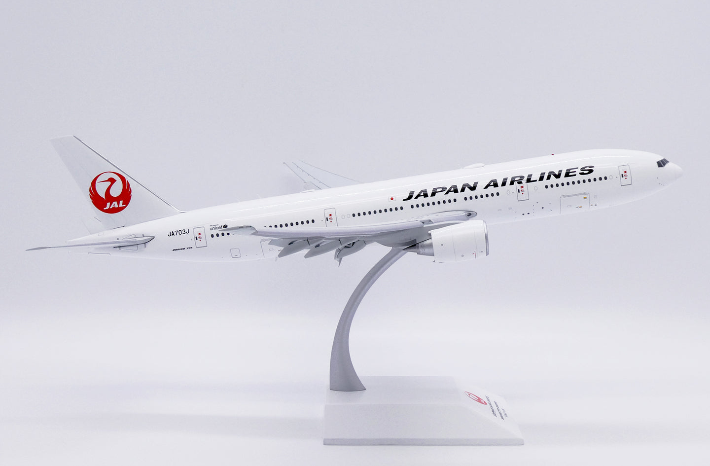 JC WINGS B777-200ER JAPAN AIRLINES (FLAPS DOWN) REG: JA703J