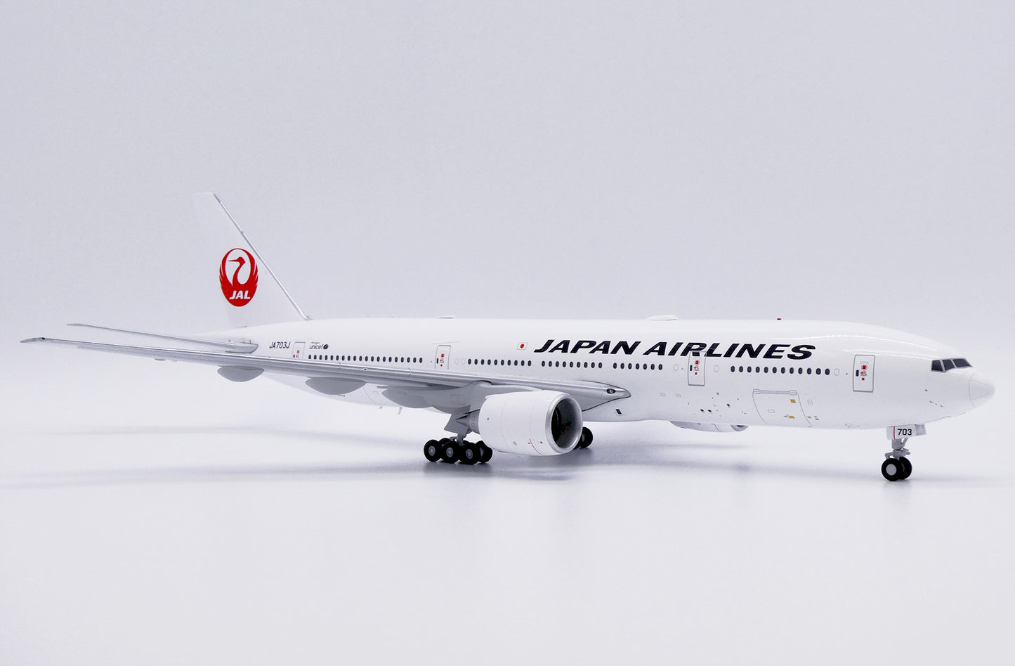 JC WINGS B777-200ER JAPAN AIRLINES REG: JA703J