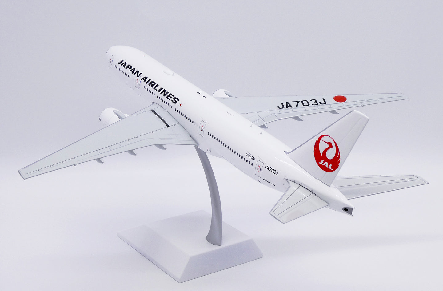 JC WINGS B777-200ER JAPAN AIRLINES REG: JA703J