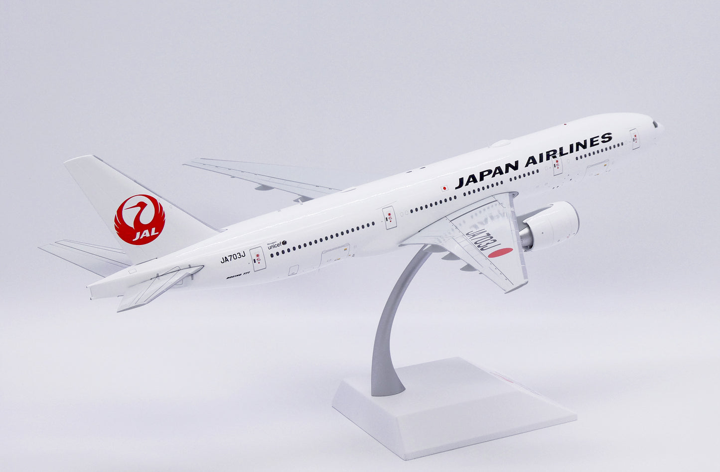 JC WINGS B777-200ER JAPAN AIRLINES REG: JA703J