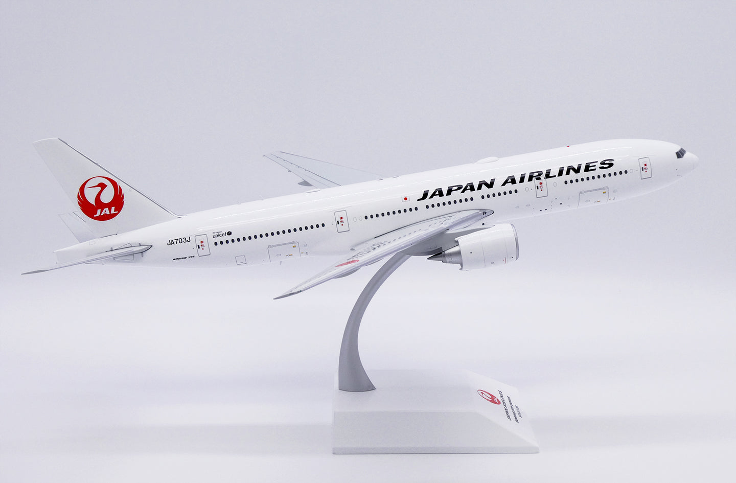 JC WINGS B777-200ER JAPAN AIRLINES REG: JA703J