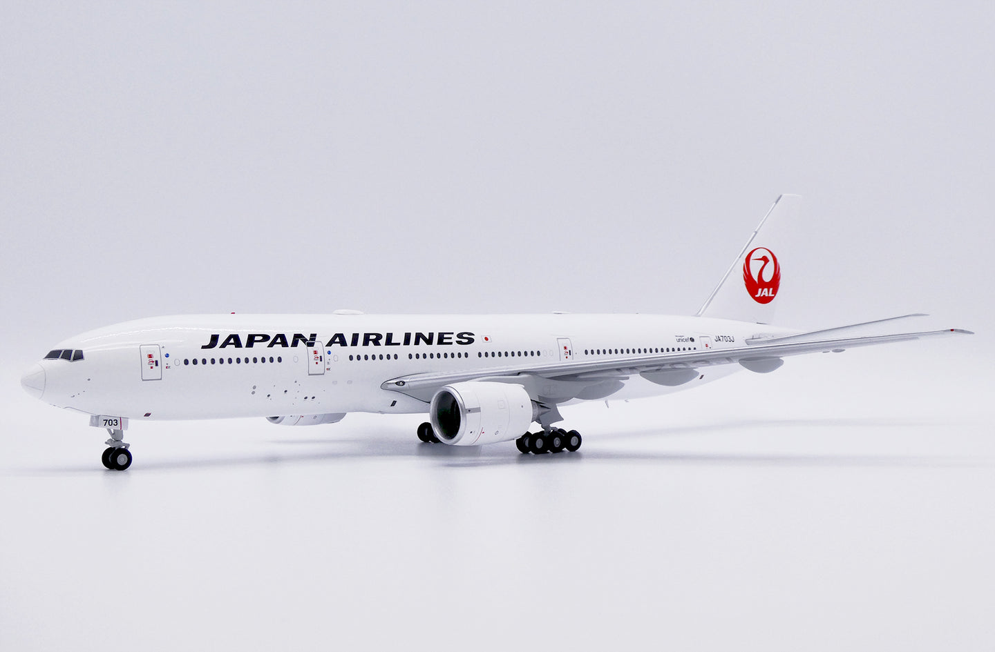 JC WINGS B777-200ER JAPAN AIRLINES REG: JA703J