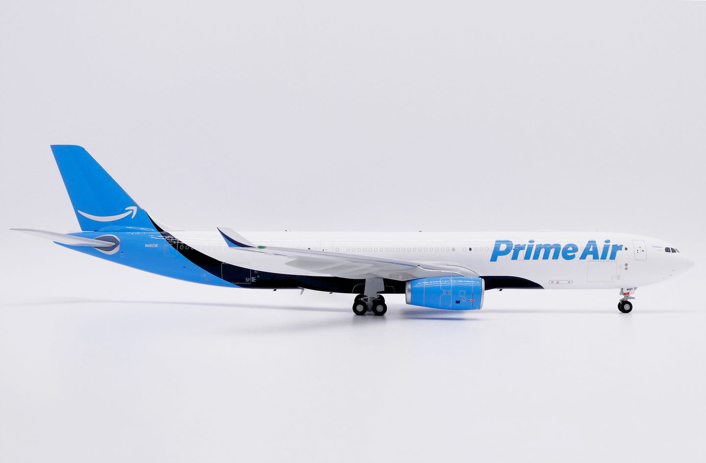 JC WINGS A330-300(P2F) AMAZON PRIME AIR REG: N4621K WITH STAND
