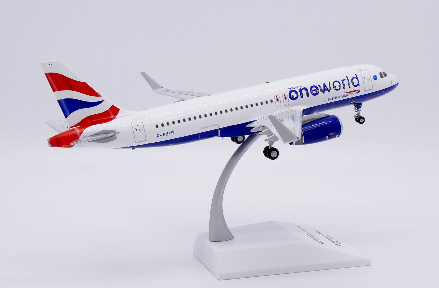 JC WINGS A320 BRITISH AIRWAYS "ONEWORLD" REG: G-EUYR