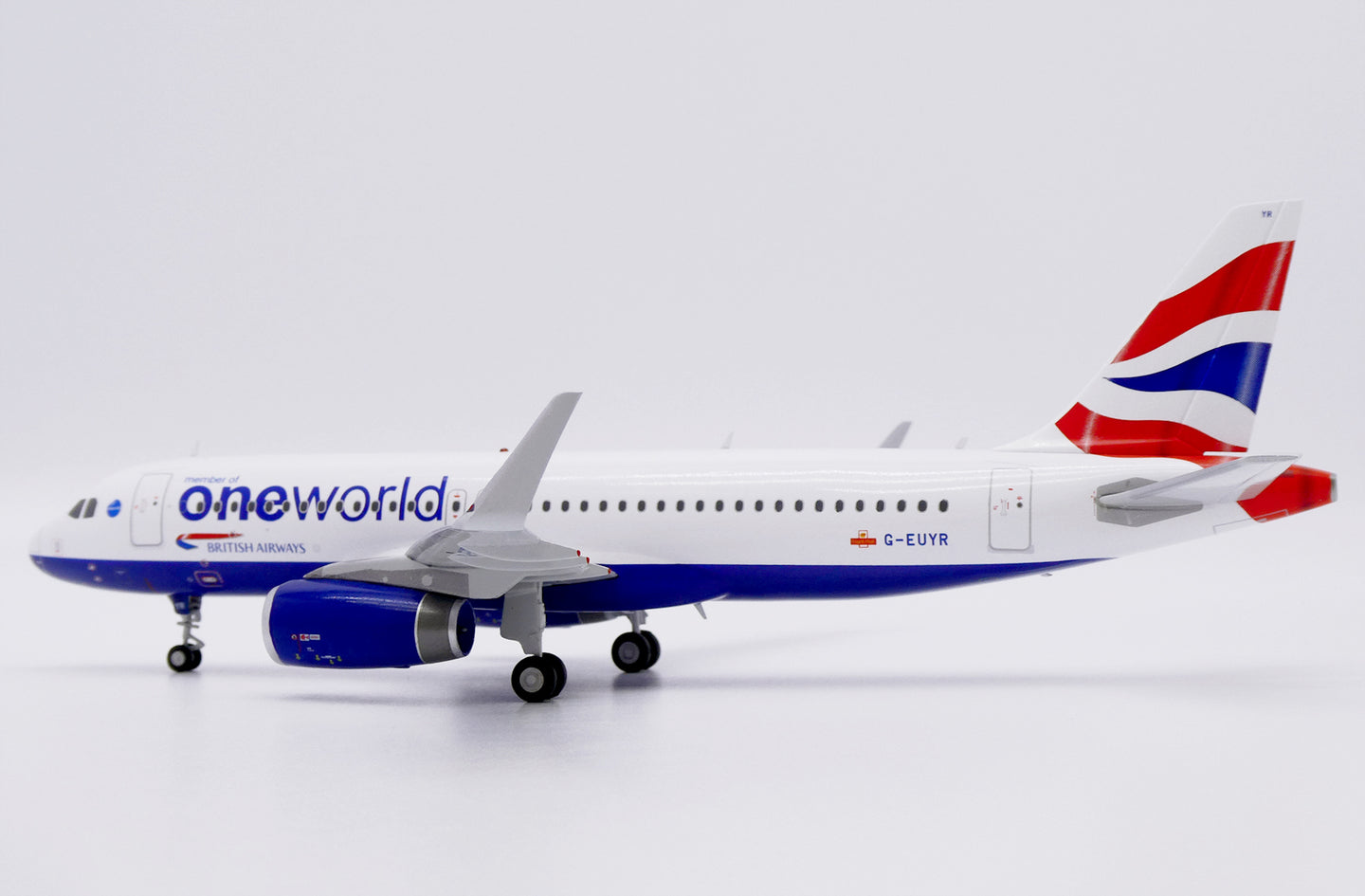 JC WINGS A320 BRITISH AIRWAYS "ONEWORLD" REG: G-EUYR