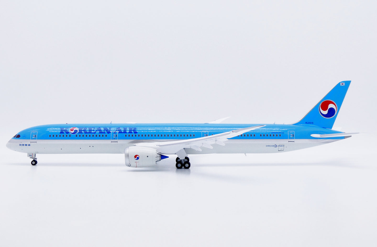 JC WINGS B787-10 DREAMLINER KOREAN AIR (FLAPS DOWN) REG: HL8515