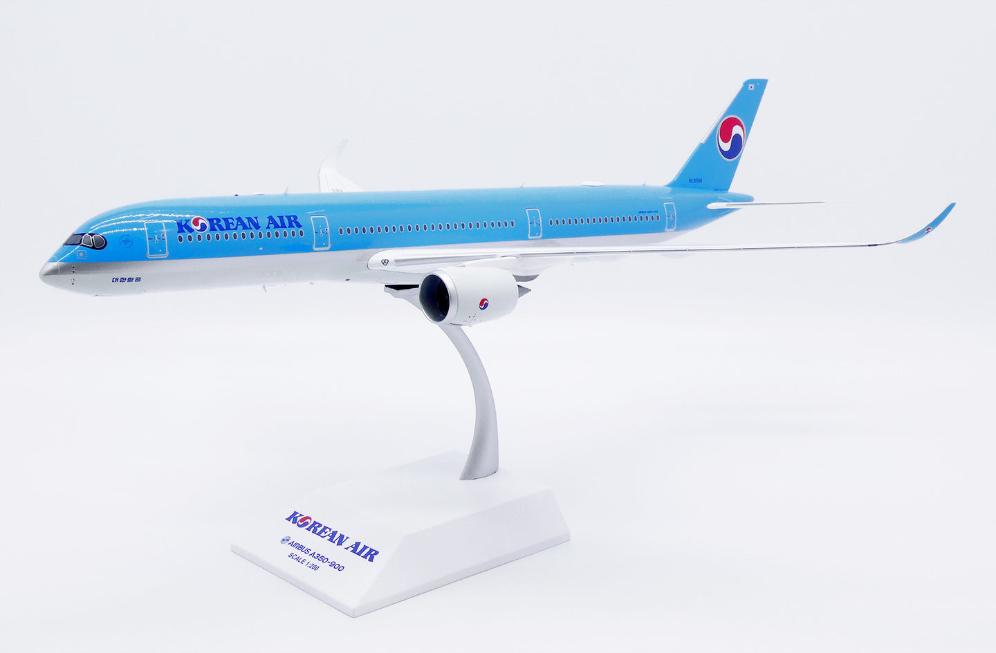 JC WINGS A350-900XWB KOREAN AIR REG: HL8598