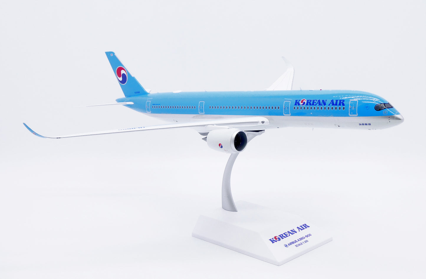 JC WINGS A350-900XWB KOREAN AIR REG: HL8598