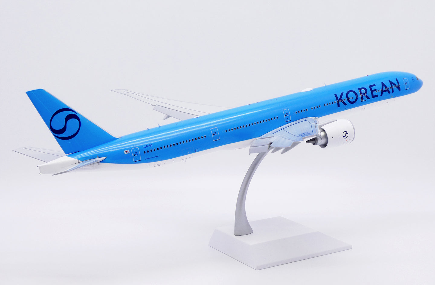 JC WINGS B777-300ER KOREAN AIR "NEW COLOURS" (FLAPS DOWN) REG: HL8008